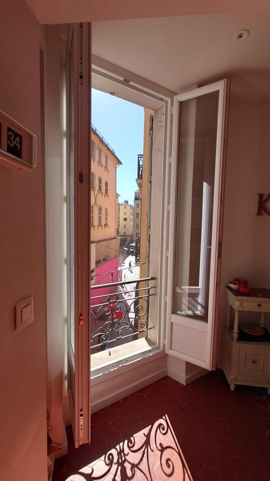 Appartement De Charme - Wifi - Centre Historique Toulon Exterior foto